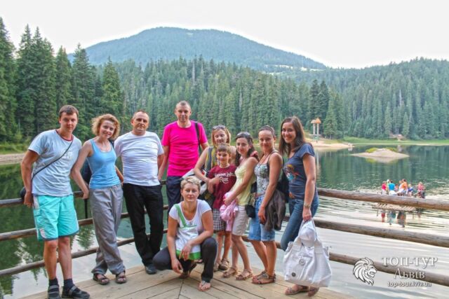 Екскурсії в Карпати на озеро Синевир