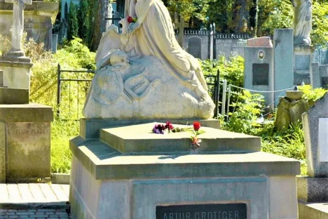 Могила Артура Гротгера на Личаковському кладовищі