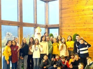 Тур «В гості до святого Миколая біля Львова, в зоопарк та «Їжак» парк»
